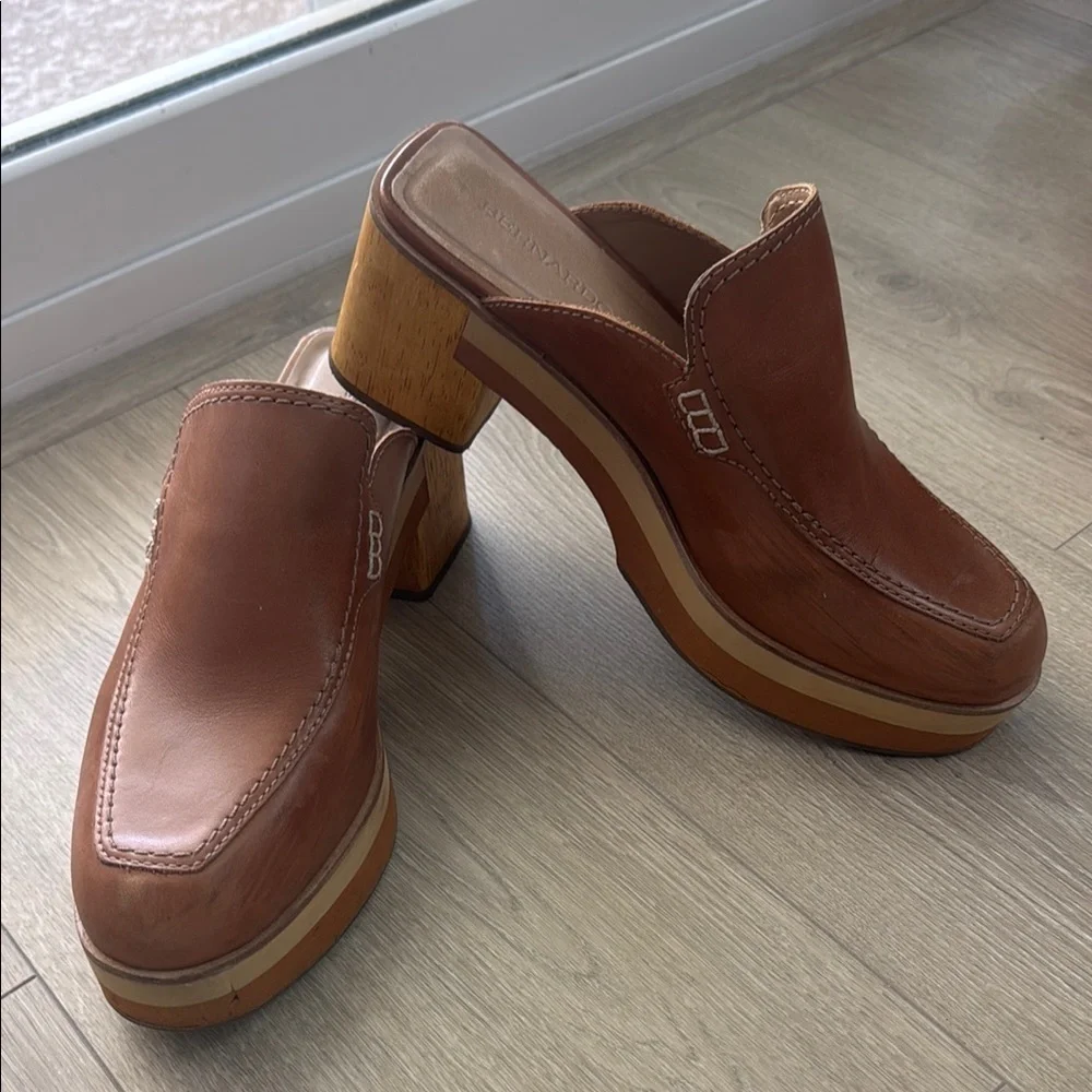Women’s Brown Leather Slip-On Shoes - Picture 6 of 10